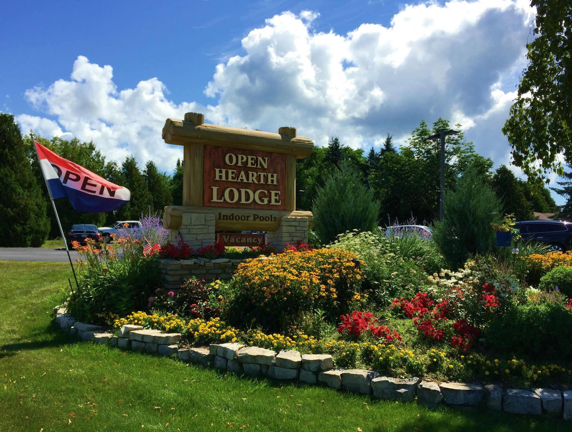 Open Hearth Lodge Sister Bay Exterior photo