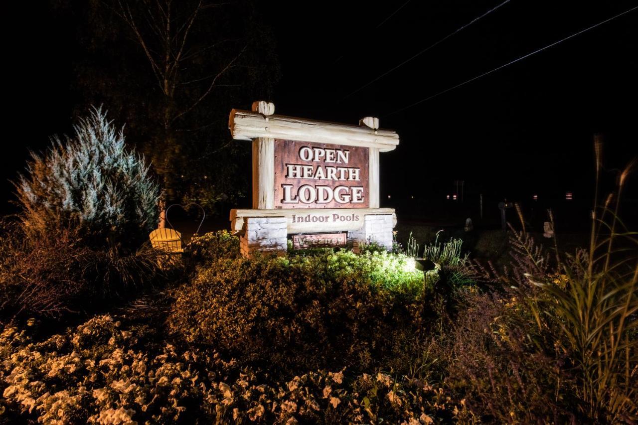 Open Hearth Lodge Sister Bay Exterior photo